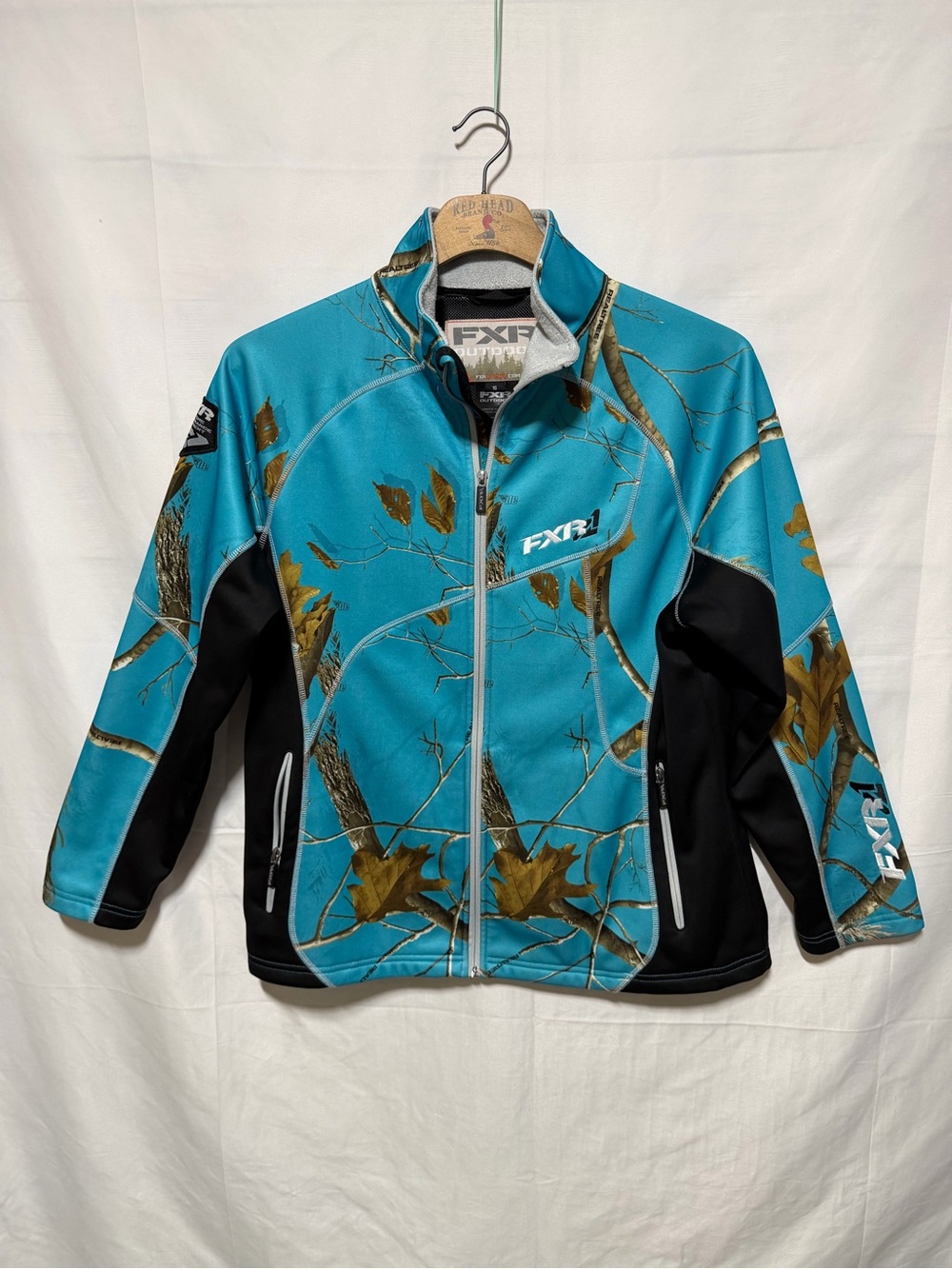 FR Outdoor Women's RealTree Camo Jacket -
Size 16